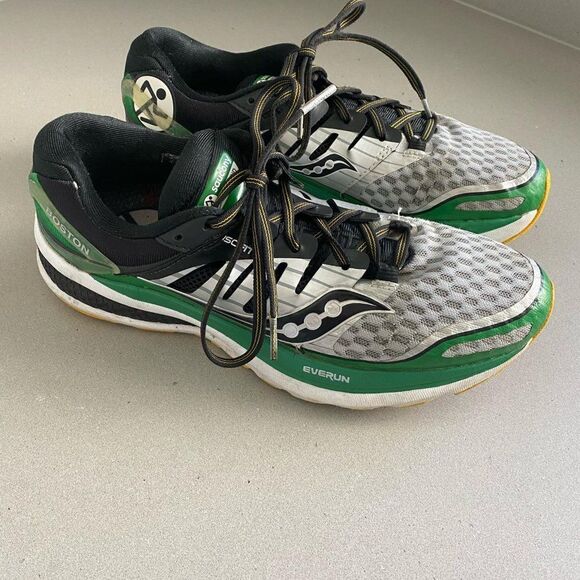 Saucony Special Edition Boston Triumph ISO 2 Green Running Shoes, Size 10.5 - Picture 3 of 11